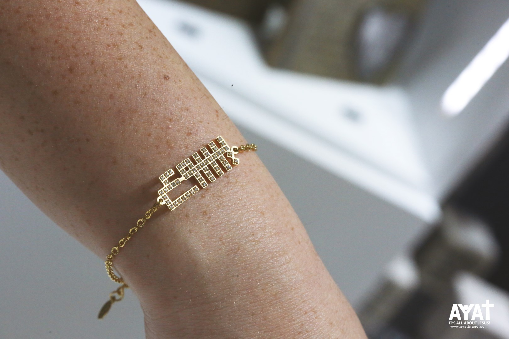 JESUS GEOMETRIC BRACELET GOLD PLATED